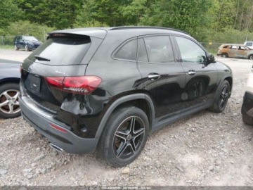Mercedes CLA C118/X118 2021 Mercedes-Benz CLA 2021 MERCEDES-BENZ GLA 250 4MATIC 2.0 Benzyna 221KM, zdjęcie 4