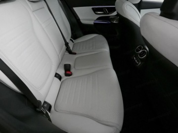 Mercedes GLC C254/X254 Coupe 2.0 300 258KM 2026 MERCEDES-BENZ GLC 300 4-Matic AMG Line 2.0 (258KM) 2026, zdjęcie 12