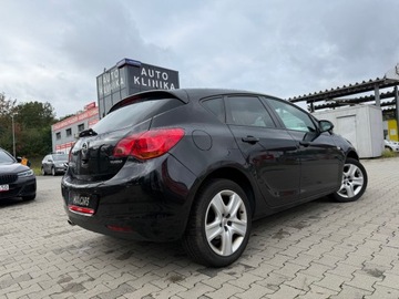 Opel Astra J Hatchback 5d 1.4 Turbo ECOTEC 140KM 2011 Opel Astra ZAMIEŃ swoje auto zostaw w rozliczeniu – Dowóz pod dom, zdjęcie 7