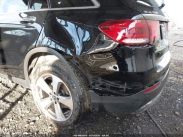 Mercedes GLC C254/X254 2022 Mercedes-Benz GLC 4Matic 2022 2.0 Benzyna 255KM, zdjęcie 5