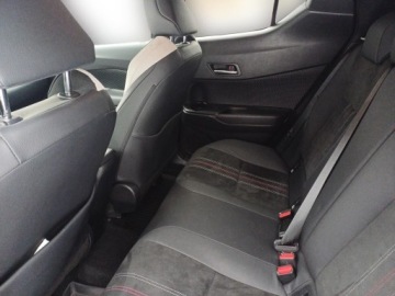 Toyota C-HR I Crossover Facelifting 1.8 Hybrid 122KM 2023 Toyota C-HR 1.8 Hybrid GPF GR Sport 1.8 Hybrid GPF, zdjęcie 11