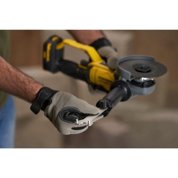 УГЛОВАЯ ШЛИФНИРОВКА STANLEY 125 мм АККУМУЛЯТОРНАЯ 18 В V20 FATMAX SFMCG400B-XJ