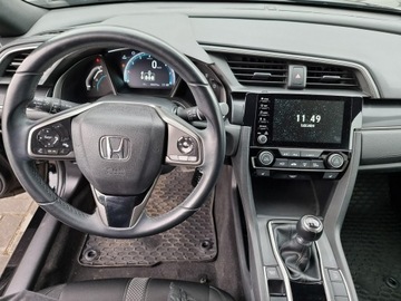 Honda Civic X Hatchback 5d Facelifting 1,0 VTEC TURBO 126KM 2020 Honda Civic 1.0 T Elegance Hatchback. WW574SM, zdjęcie 9