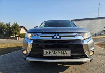 Mitsubishi Outlander III SUV Facelifting 2015 2.0 MIVEC 150KM 2016 Mitsubishi Outlander LIFT 2.0 150KM Kamera 1-Wlasciciel Ks.Serwisowa 2.0, zdjęcie 16