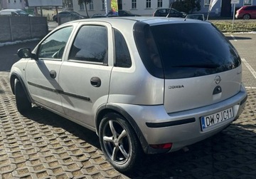 Opel Corsa C 1.2 Twinport ECOTEC 80KM 2005 Opel Corsa 1.2 benzyna lpg 2005 1.2 BenzynaLPG 80KM, zdjęcie 3
