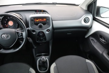 Toyota Aygo II Hatchback 3d Facelifting 1.0 VVT-i 72KM 2020 Toyota Aygo 1.0 VVT-i, Salon Polska, zdjęcie 7