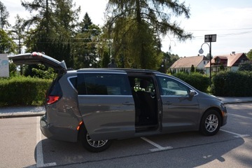 Chrysler Pacifica II 3.6 V6 291KM 2022 Chrysler Pacyfica 3,6L 291KM 2022r Śliczna, zdjęcie 8