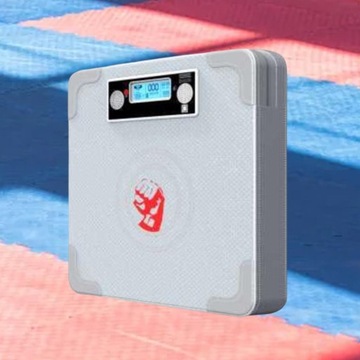 Умный тестер прочности боксерского мешка с песком