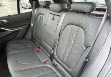 BMW X5 G05 M SUV Facelifting 4.4 M60i 530KM 2024 BMW X5 M Salon PL M Sport Hak 360 Gwarancja Bezwypadkowy FVAT23, zdjęcie 32