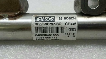 Land Rover Evoque Fuel Rail LR025853 Injection Moulding Pipe Manifold