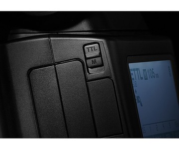 Вспышка GODOX V1 PRO C со знаменитой вспышкой Canon EOS