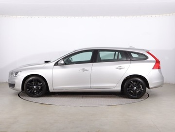 Volvo V60 I Kombi Facelifting 2.0 D4 DRIVE-E 181KM 2014 Volvo V60 D4 2.0, Salon Polska, Serwis ASO, zdjęcie 2
