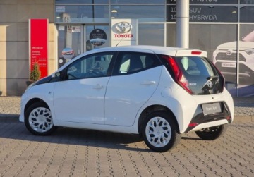 Toyota Aygo II Hatchback 3d Facelifting 1.0 VVT-i 72KM 2021 Toyota Aygo Toyota Aygo 1.0 VVT-i X-play Benzyna 72KM, zdjęcie 3