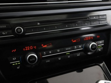 BMW Seria 5 F10-F11 Touring Facelifting 520d 190KM 2016 BMW 520 4x4 automat full LED skóra duża navi, zdjęcie 27