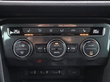 Volkswagen Tiguan II SUV 2.0 TDI 150KM 2017 VW Tiguan 2.0 TDI, Navi, Klima, Klimatronic, zdjęcie 11