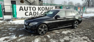 Mercedes Klasa C W205 2019 Mercedes C 300 Plug-in