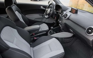 Audi A1 I Hatchback 3d 1.6 TDI 105KM 2011 Audi A1 3-drzwiowe 1.6TDI 105KM Navi Ledy Xenon Alu Pdc Po Serwsie 1.6, zdjęcie 24