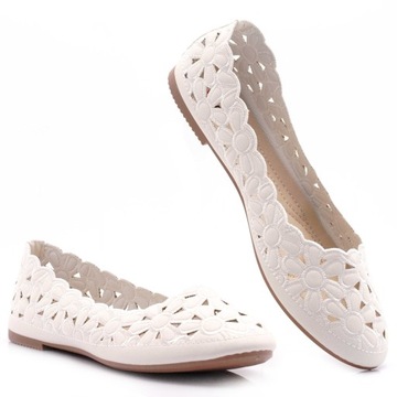 БАЛЕТКИ ЖЕНСКИЕ С ЦВЕТАМИ, БЕЛЫЕ С БЛЕСКОМ 37