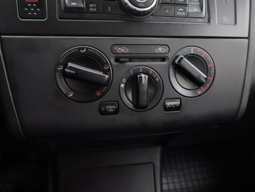 Nissan Tiida Hatchback 1.6 i 110KM 2007 Nissan Tiida 1.6 i 16V, Salon Polska, Serwis ASO, zdjęcie 12