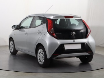 Toyota Aygo II Hatchback 3d Facelifting 1.0 VVT-i 72KM 2019 Toyota Aygo 1.0 VVT-i, Salon Polska, zdjęcie 3