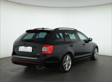 Skoda Octavia III RS Kombi 2.0 TDI 184KM 2015 Skoda Octavia RS 2.0 TDI, 181 KM, Skóra, Navi, zdjęcie 4
