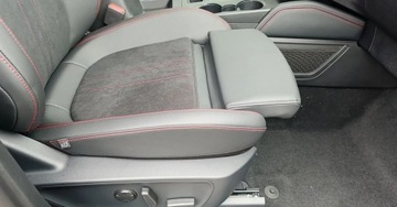 Ford Kuga III 2025 Ford Kuga AWD 4WD 4x4 2.5 FHEV 180KM ST-Line X 2.5 Hybryda 190KM, zdjęcie 31