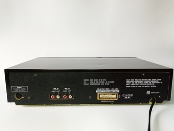 Дековый магнитофон AKAI HX-A3