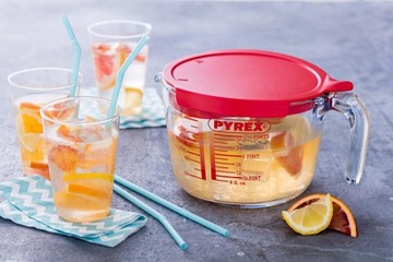 Мерный кувшин емкостью 1,0 л с крышкой PYREX.