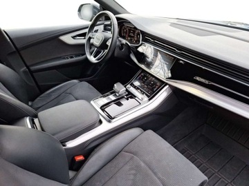 Audi Q8 SUV 3.0 45 TDI 231KM 2022 Audi Q8 S-Line Matrix Pneumatyka 3.0 Diesel 231KM, zdjęcie 9