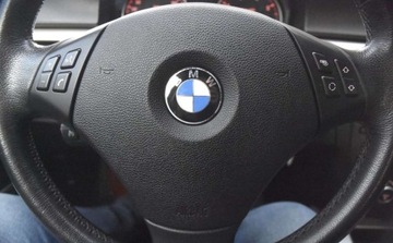 BMW Seria 3 E90-91-92-93 Limuzyna E90 318i 143KM 2009 BMW Seria 3 BMW Seria 3 318i Edition Sport 2.0 Benzyna 143KM, zdjęcie 13