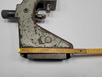 Поддержка токарно-фрезерного станка