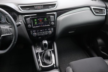 Nissan Qashqai II Crossover Facelifting 1.3 DIG-T 158KM 2020 Nissan Qashqai 1.3 DIG-T, Salon Polska, zdjęcie 7