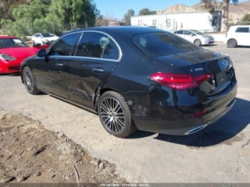 Mercedes Klasa C W206 2022 Mercedes-Benz Klasa C 2022 MERCEDES-BENZ C 300 SEDAN 2.0 Benzyna 255KM, zdjęcie 3