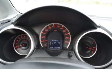 Honda Jazz III 1.4 i-VTEC 100KM 2009 Honda Jazz Niski przebieg - oplacony - climatronic - serwis do konca TOYOTA, zdjęcie 22