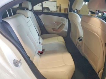 Mercedes Klasa A W177/V177 Sedan 2.0 220 190KM 2019 Mercedes-Benz Klasa A 2019r., A 220 4matic, 2L, od ubezpieczalni 2.0 191KM, zdjęcie 8
