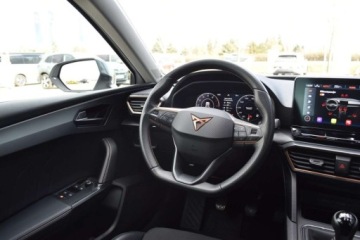 Cupra Leon II Hatchback 1.5 TSI 150KM 2023 Cupra Leon SalonPL 150KM TSI Pakiet ZimowySchowkow BeatsAudio Podgrz.Fotel, zdjęcie 10