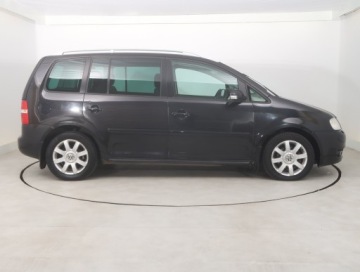 Volkswagen Touran I 1.9 TDI 105KM 2004 VW Touran 1.9 TDI, DSG, Klima, Klimatronic,ALU, zdjęcie 5