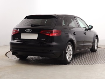 Audi A3 8V Hatchback 3d 1.4 TFSI 122KM 2013 Audi A3 1.4 TFSI, Salon Polska, Xenon, Bi-Xenon, zdjęcie 4