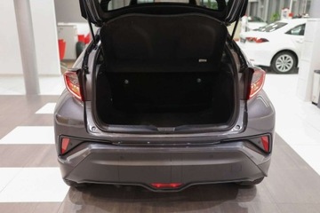 Toyota C-HR I Crossover Facelifting 1.8 Hybrid 122KM 2021 Toyota C-HR 1.8 Hybrid Style 1.8 Hybryda 122KM, zdjęcie 33
