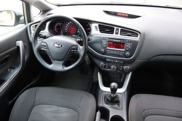 Kia Ceed II Hatchback 5d 1.6 GDI 135KM 2012 Kia Ceed 1.6 GDI, Salon Polska, Serwis ASO, Klima, zdjęcie 6
