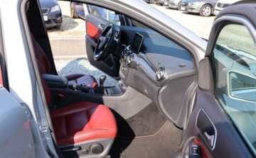 Mercedes Klasa B W246 Sports Tourer 180 CDI BlueEFFICIENCY Edition 109KM 2014 Mercedes-Benz Klasa B Tempomat, Grzane Fotele, Martwe Pole, Czujniki Pakow, zdjęcie 14