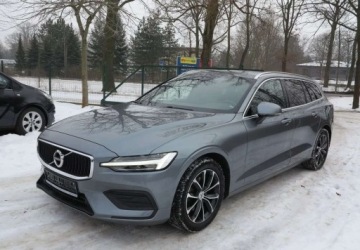 Volvo V60 I Kombi Facelifting 2.0 D3 DRIVE-E 150KM 2018 Volvo V60 Volvo V60 D3 Momentum 2.0 Diesel 150KM, zdjęcie 9
