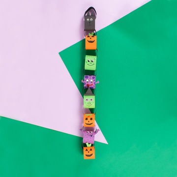 Naklejki na rolce OCZY CZARNO-BIAŁE Z RZĘSAMI 2000 szt.