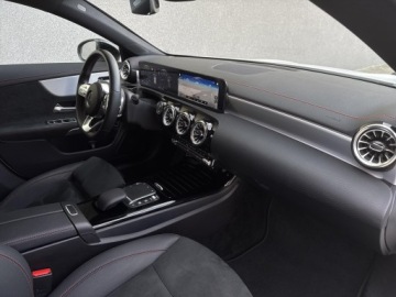 Mercedes CLA C118/X118 Shooting Brake 2.0 200d 150KM 2023 Mercedes-Benz CLA 200, zdjęcie 16