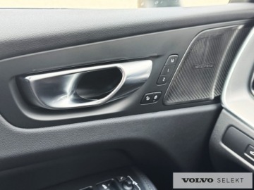 Volvo XC60 II Crossover Plug-In Facelifting 2.0 T6 350KM 2025 Volvo XC 60 XC60 T6 Plug-In Black Edition ! | AWD, zdjęcie 35