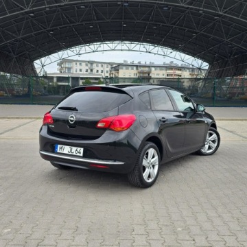 Opel Astra J GTC 1.4 100KM 2013 Opel Astra J 1.4 100KM Selection Manual, zdjęcie 12