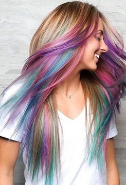 ПЯДНИ ВОЛОС ЦВЕТА ОМБРЕ НА ЗАЖИМЕ