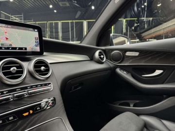 Mercedes GLC C253 SUV Facelifting 2.0 200d 163KM 2022 Mercedes-Benz GLC 200 d 4-Matic AMG Line Kamera 360 Nawigacja Podgrzewa, zdjęcie 27