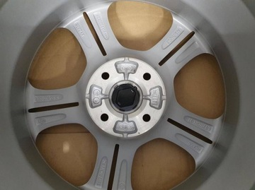 Диск 16 дюймов 403000617R Renault Serdar Clio Captur