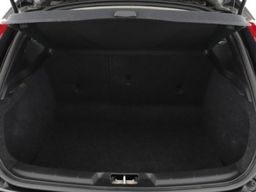 Volvo V40 II Hatchback Facelifting 2.0 D2 120KM 2017 Volvo V40 2.0D Klimatyzacja Tempomat Elektryka, zdjęcie 19